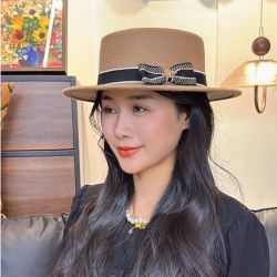 优雅法式小蜜蜂标平顶毛呢礼帽女百搭名媛宽檐爵士帽