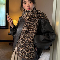豹纹高级感卷卷毛韩版围巾女秋冬保暖时髦精拽姐复古围脖