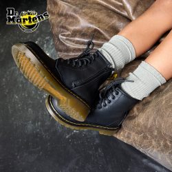 Dr.Martens 1460 Y 舒适机车靴 黑色