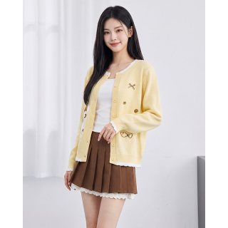 爱依服 2026秋冬新款设计感刺绣针织开衫女短款毛衣外套气质