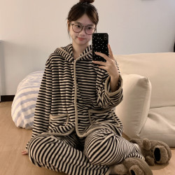 韩系高级时尚珊瑚绒睡衣连帽女冬季新款毛绒大码可外穿家居服套装