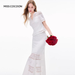 MISS COCOON MISSCOCOON可可尼半身裙套装女2026秋季新款镂空蕾丝短袖两件套
