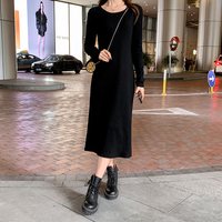 莉兰微 针织连衣裙 长款过膝