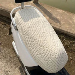 新款弹力防烫电动车坐垫套电瓶车摩托车可遮阳四季通遮阳保暖座套
