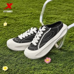 特步 星陨板鞋女夏季透气帆布脚蹬休闲轻便潮流运动鞋