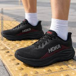 HOKA 茵特丨HOKA男鞋跑步鞋克利夫顿缓震回弹网面透气日常训练公路跑鞋
