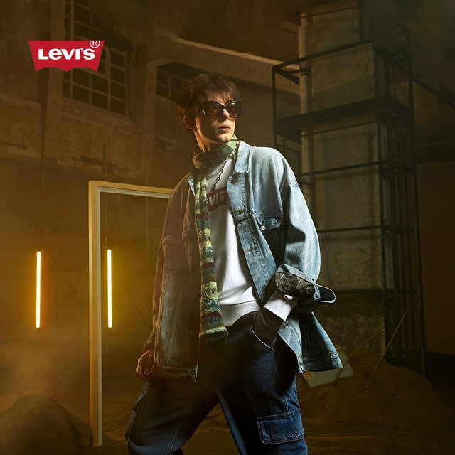 PLUS会员：Levi's 新款男士涂鸦满印牛仔外套0016Y