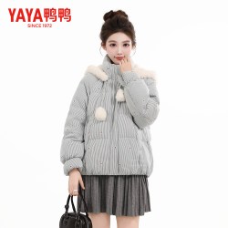YAYA 新款太阳花刺绣甜美可爱连帽保暖羽绒服