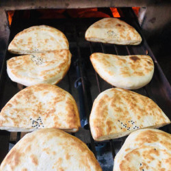 杨大 陕西特产大荔月牙烧饼现做现发全国多省包邮食用