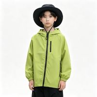 小猪班纳 儿童户外防水冲锋衣春秋款中大童外套休闲运动潮流百搭童装 苍灵绿胸袋