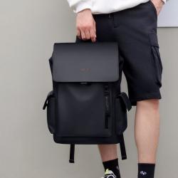 高尔夫 时尚高级双肩包男轻便旅行大容量双肩背包商务通勤电脑包学生书包
