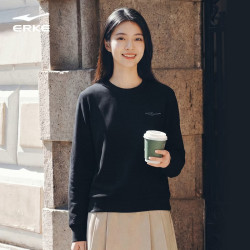 鸿星尔克 女卫衣加厚套头女子纯色卫衣舒软绒2026新款简约套头衫 正黑 004 L