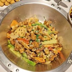 干锅牛蛙（干锅虾）套餐