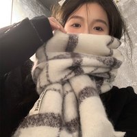 百搭格子马海毛围巾女冬季新款加厚款保暖高级感围脖披肩针织条纹
