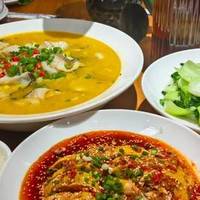 我 49元重庆酸菜鱼+口水鸡+时蔬+主食饮品