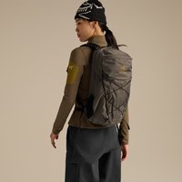 始祖鸟 AERIOS 18 BACKPACK 男女同款 背包