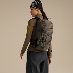 始祖鸟 AERIOS 18 BACKPACK 男女同款 背包
