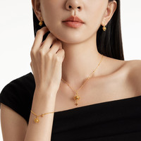 88VIP：周大福 爆闪碎金鱼鳞星球小行星足金黄金吊坠女计价EOF1963礼物