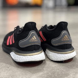 阿迪达斯 休闲鞋女鞋2026秋季新款运动鞋BOOST减震低帮跑步鞋EG5420 FV6022黑色 36.5