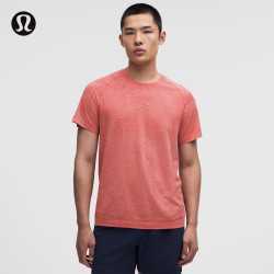 lululemon 丨Metal Vent Tech™ 男士运动短袖 T 恤 LM3FG2S 炽樱橙/都市沙棕 M