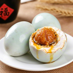 咸鸭蛋6枚 正宗流油初生蛋比鸡蛋小新鲜即食生鲜超市批发 40g/枚流油咸鸭蛋 6枚
