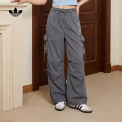 阿迪达斯 滔搏丨adidas阿迪达斯三叶草女子潮流工装风运动休闲长裤KX3047