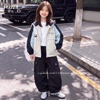 妞宝 YOJIA女童冲锋衣秋季2026新款洋气户外女孩上衣防风儿童外套秋装