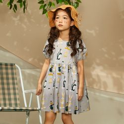 莫莫 童装女童泡泡袖印花满印版甜美可爱田园风休闲连衣裙
