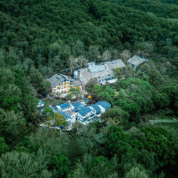 杭州梅景景澜龙井山房（西湖风景区店）2晚+客房迷你吧畅饮+双人下午茶1份
