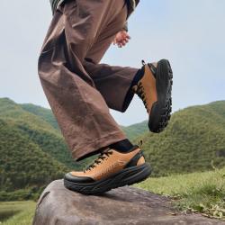 乔丹 防水户外鞋男登山徒步鞋2026春秋新款革面防滑轻便专业运动鞋