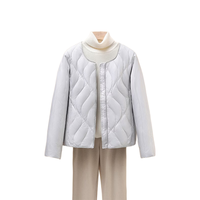 拉夏贝尔 90绒轻薄保暖 圆领短款 女士羽绒服