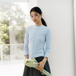 森马 长袖T恤女半高领小心机分割冬新款刺绣紧身磨毛上衣显瘦 粉蓝80013 S
