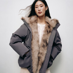 太平鸟 斯拉夫风毛领羽绒服女派克白鸭绒加厚御寒2026冬装新款90绒