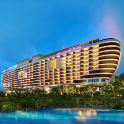 部分周末不加价！有效期到27年6月30日～三亚海棠湾仁恒皇冠假日度假酒店 高级海景房3天2晚套餐