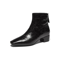 他她 复古尖头时装靴女黑色褶皱粗跟短靴瘦瘦靴冬新款CSY01DD6
