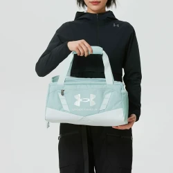 安德玛 健身包男女单肩斜挎包轻便收纳包大容量旅行包 1369222-069