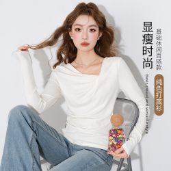 班尼路 内搭打底上衣春秋新款修身显瘦褶皱不规则荡领长袖T恤女J