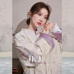 JK&JS 满版刺绣丝绒外套女春秋新款新中式盘扣上衣 暖绒黄 S