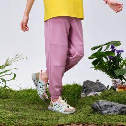 特步 轻薄吸湿速干男童女童2026秋季新品梭织运动长裤