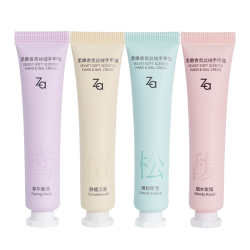Za 柔嫩香氛丝绒护手霜