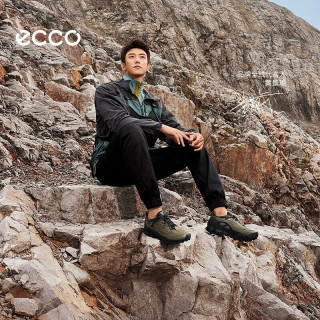 ecco BIOM户外运动鞋男 秋冬男士徒步登山鞋 健步C踪迹军绿色/黑色（尺码偏小，建议拍大一码）