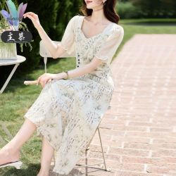 主慕 2024年夏季新款时尚新中式显瘦国风水墨晕染方领短袖连衣裙女
