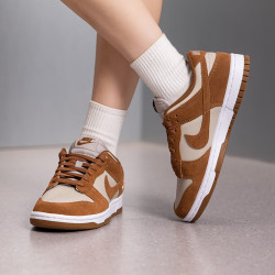 耐克 滔搏丨NIKE耐克女子DUNK平底板鞋低帮休闲运动鞋IO4244-200