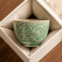 茉舟 密合釉浮雕祥龙纹茶杯主人杯中式功夫品茗杯单个陶瓷茶具杯子 越窑青瓷浮雕祥云龙
