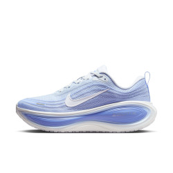 耐克 超级迈柔女子缓震专业公路跑步鞋NIKE VOMERO PLUS HV8154