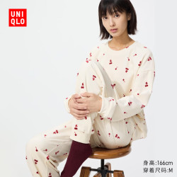 优衣库 高弹力柔软印花休闲套装/长袖长裤女装起居服睡衣491144 01 乳白色 XS