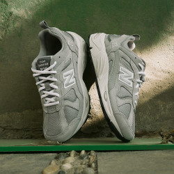 new balance 秋季男女同款情侣复古远祖灰休闲运动老爹鞋878系列CM878MC1 42