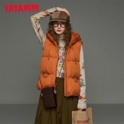 YAYA 鸭鸭短款羽绒马甲女小个子2026冬季休闲风加厚保暖白鸭绒连帽外套
