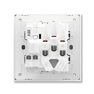 ABB 轩璞系列 CF225 10A五孔带开关 白色 86型插座
