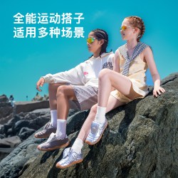little blue lamb 2026秋季新款儿童校园足球鞋软底赤足训练鞋超轻防滑运动鞋